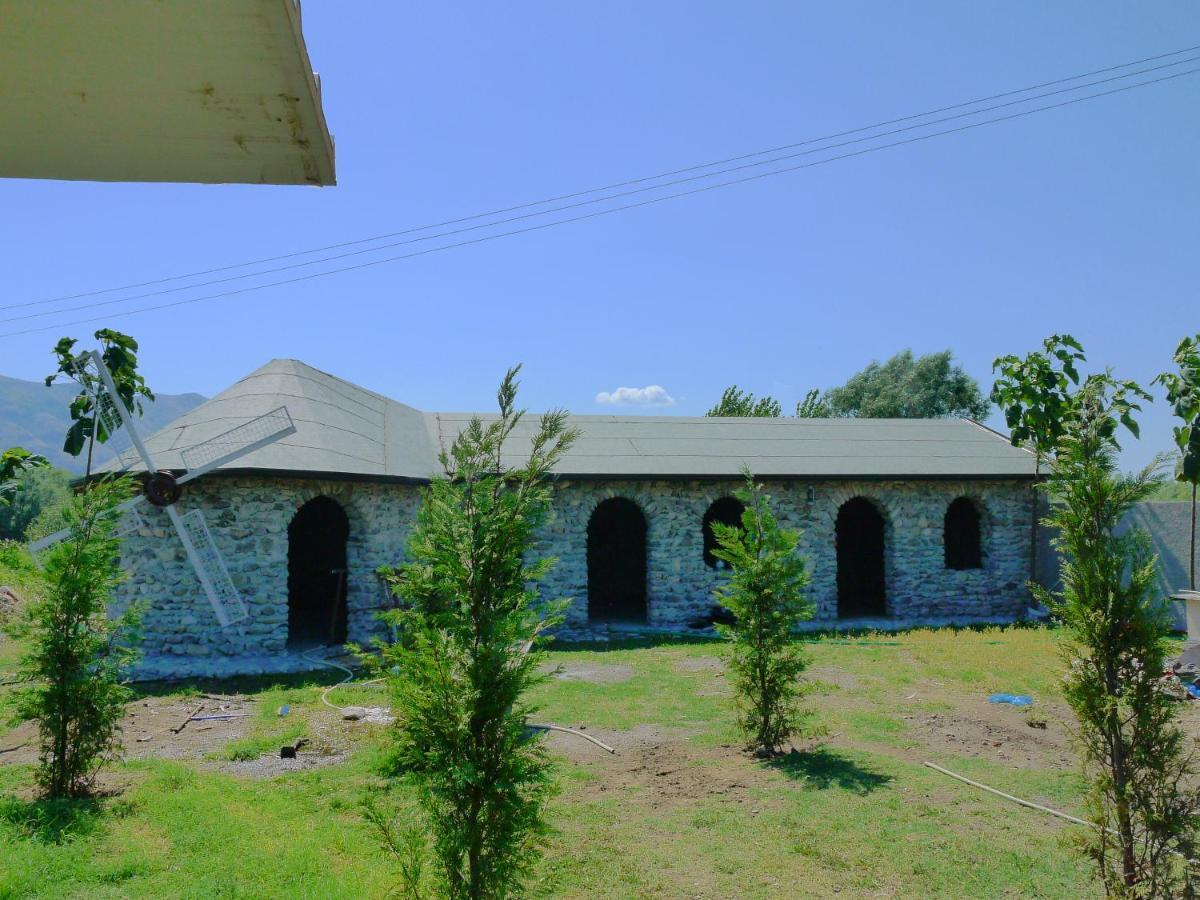 Windmill Shkodra Gesthouse Camping & Grill 外观 照片